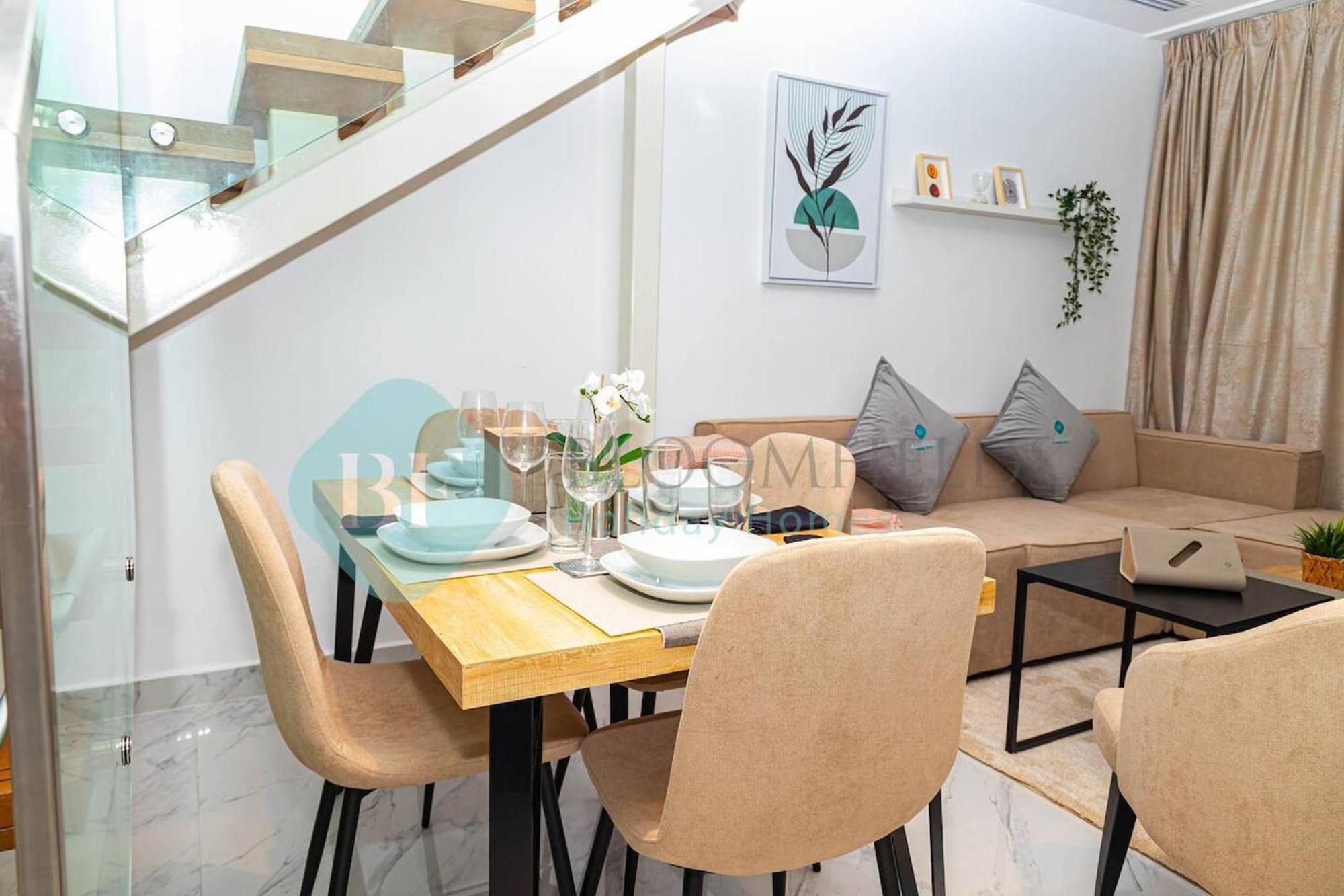 Bloomfields 2br Duplex View Oasis Masdar Apartment *